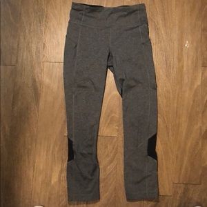 Lululemon crop leggings with pockets!